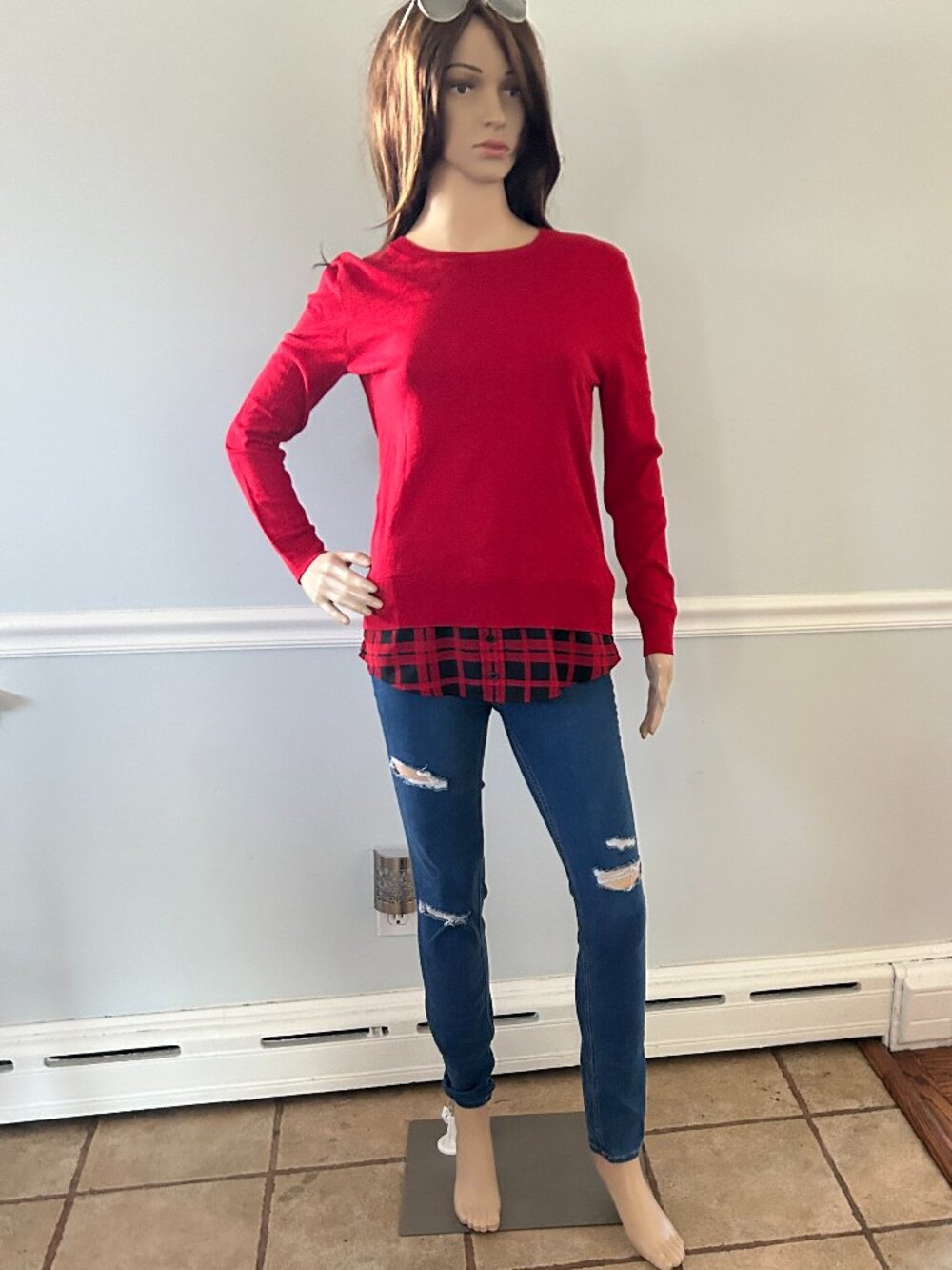 Free  People Skinny Jegging Distressed jeans w/bonus MK top!